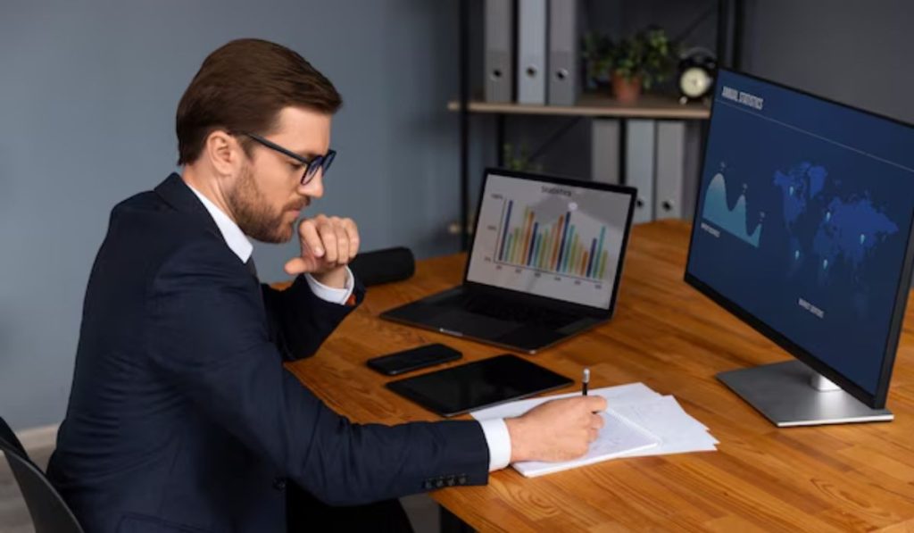 Smart Money Moves Fractional CFO Services