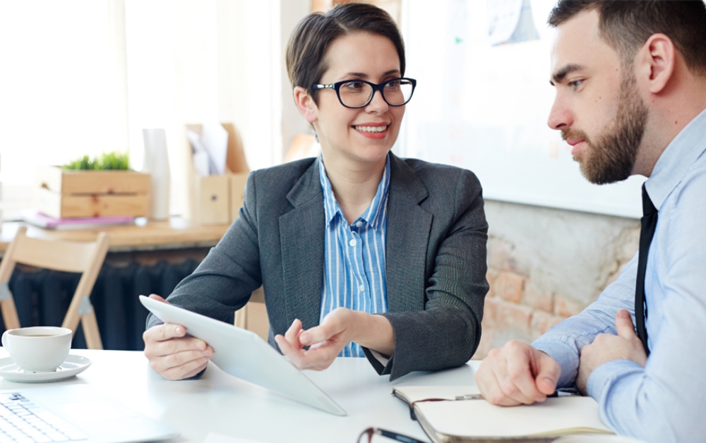 Cost-Efficient Access to High-Level Financial Expertise